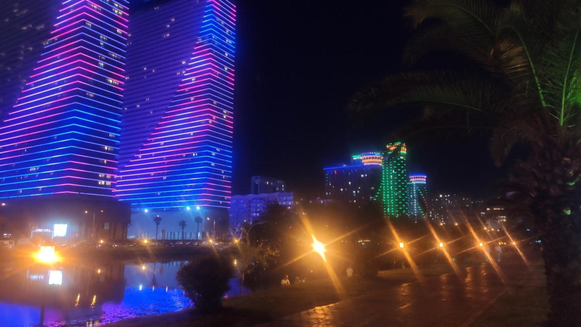 Orbi-City Batumi Apartments Sea View Exterior foto