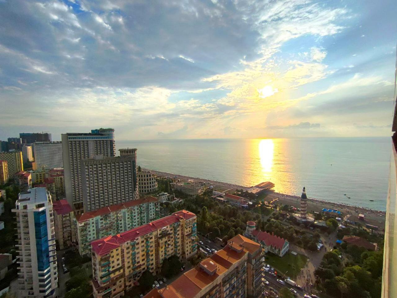 Orbi-City Batumi Apartments Sea View Exterior foto